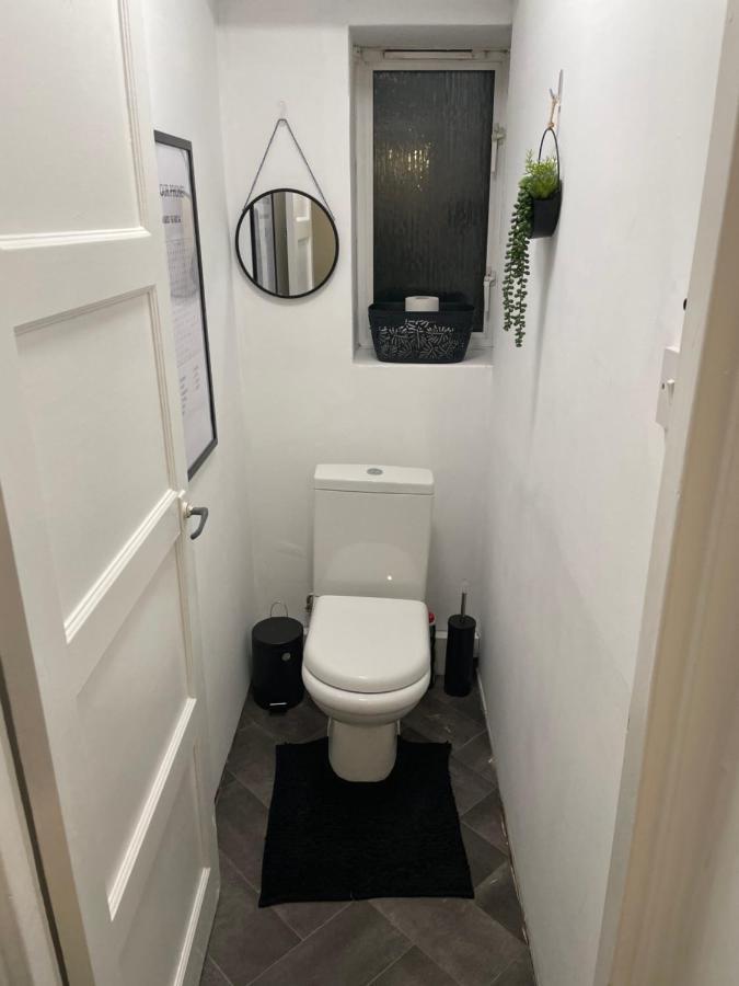 Lovely 2Bedroom 4Mins From Wimbledon Station لندن المظهر الخارجي الصورة